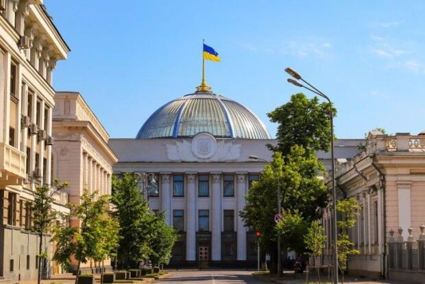 У парламенті зареєстрували постанову про канал «Рада» та допуск 100 журналістів на парламентські засідання