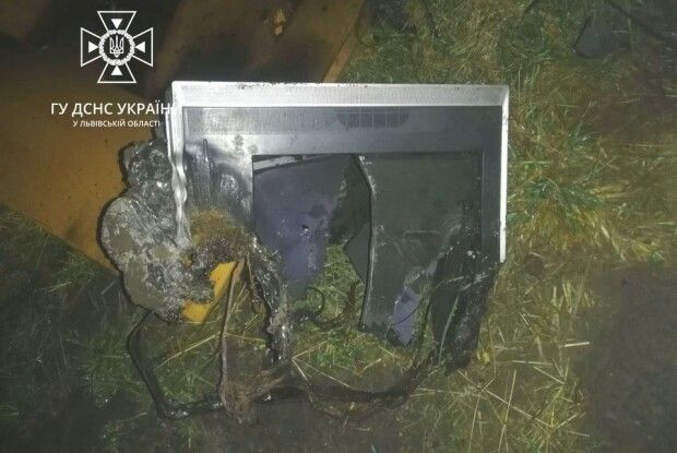На Львівщині несправний телевізор ледь не забрав життя матері та сина