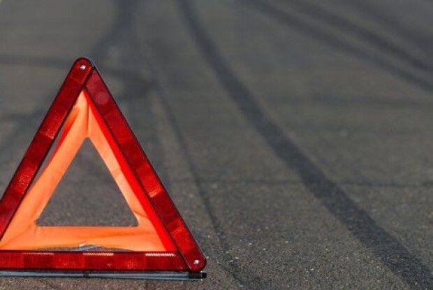 Дорогою в аеропорт перекинувся автобус із хасидами: загинув батько 12 дітей