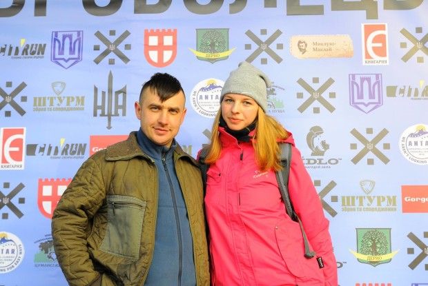 Президент нагородив дружину волинського Героя Майдану та священика, який врятував Євромайдан