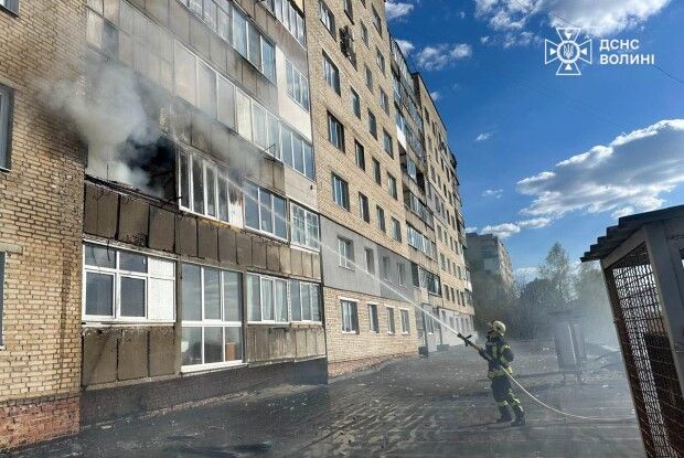 У великому місті на Волині загорілася багатоповерхівка