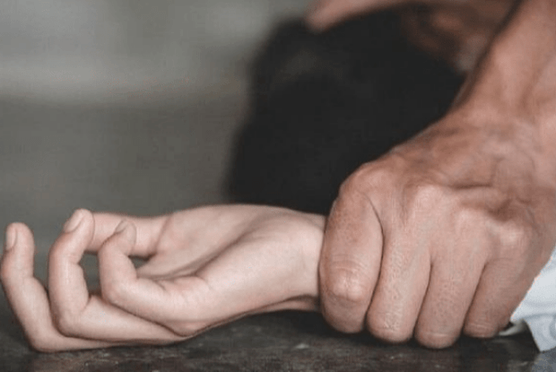 Волинянина судитимуть за зґвалтування 11-річної доньки