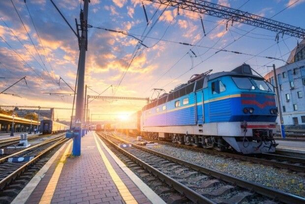 Аби було що експортувати: в Укрзалізниці розпочали електрифікацію дільниці Ковель – Ізов – Держкордон