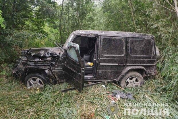 На Рівненщині злетів з дороги «кубик» з ексдепутатом від Партії регіонів (Фото, відео)