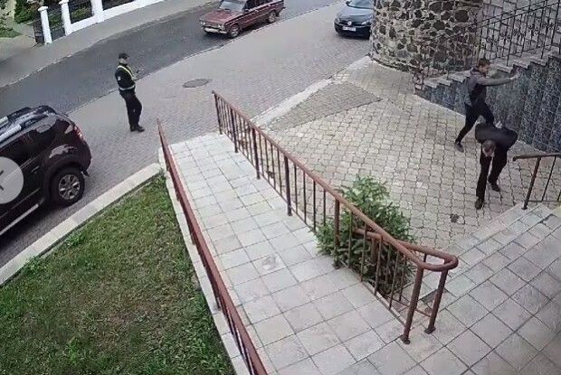 Волинянин, який напав на муніципалів, вислухав вирок (Відео)