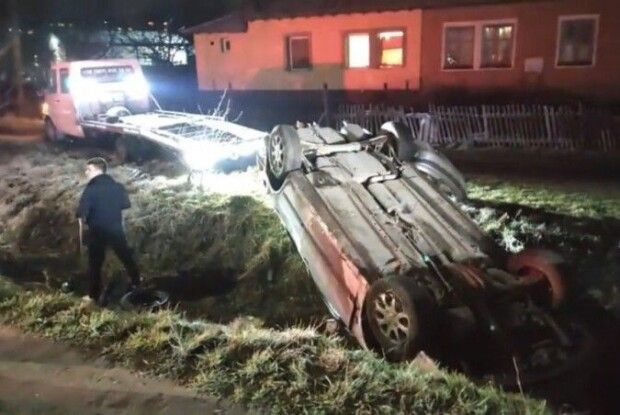 Волинянин, який з’їхав на Volvo в кювет, був п’яним і перевищив швидкість 