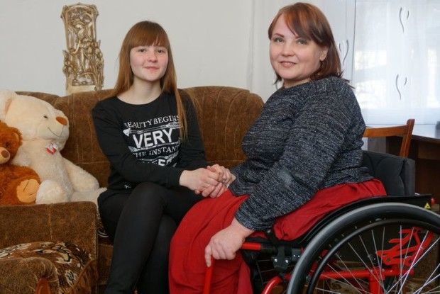 Перша «Міс України на візку» Руслана Фарина: «Донька — ​моя найбільша мрія, мої ноги, мої крила»