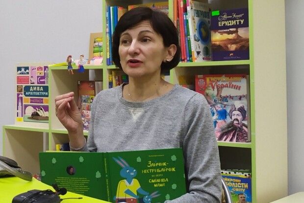 Чернівчанка,  ​мама особливого хлопчика розповіла про пандус у луцькій бібліотеці (Фото)