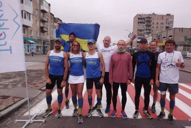 Ковельські бігуни за 10 днів обіцяють дістатися Києва