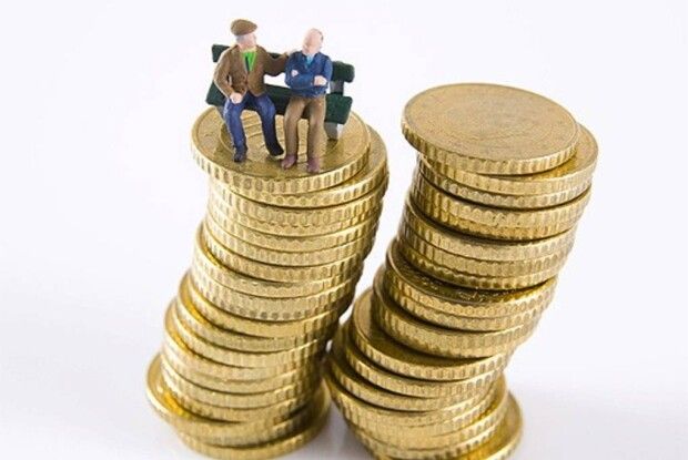 Кому чекати на надбавку до пенсії з 1 жовтня: підвищать одразу на 300 гривень