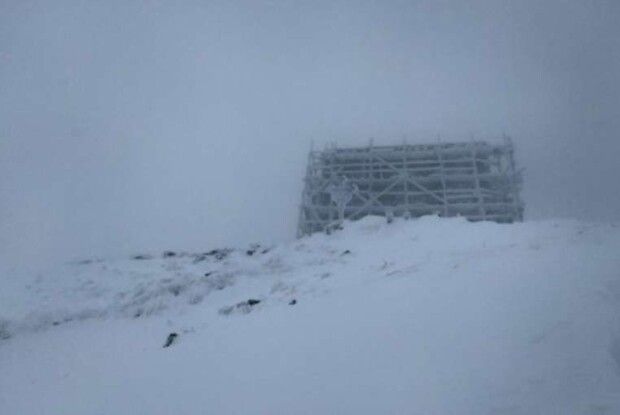 У Карпатах сильні снігопади
