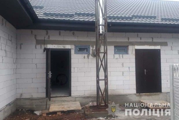 У Клевані троє юнаків здали вкрадене у ломбард і добряче гульнули