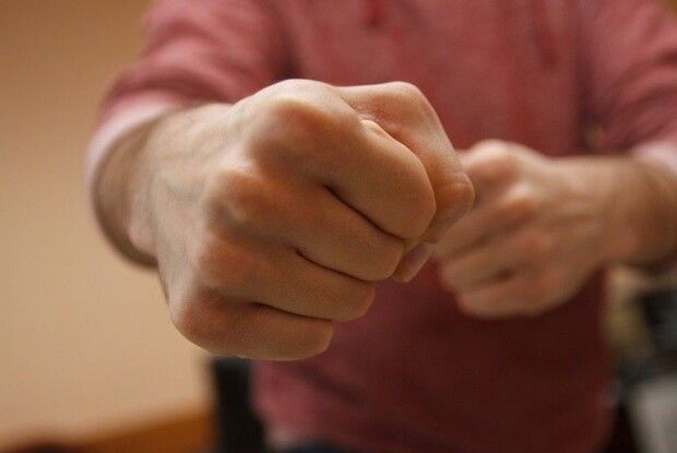 Як покарають чоловіка, який мало не убив сусіда в Рованцях