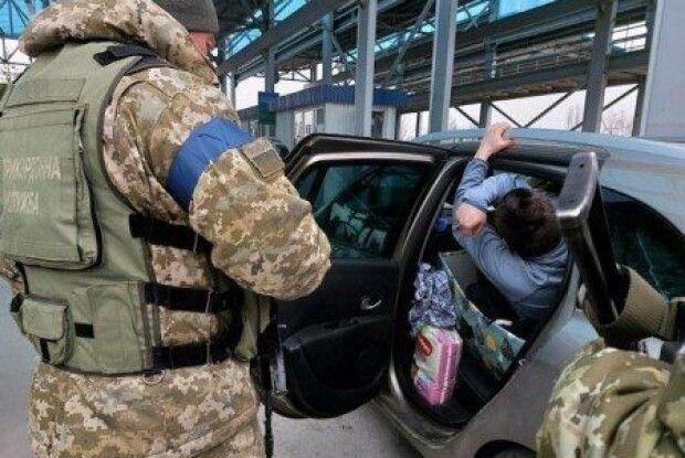 На Волині спритник зробив матері «інвалідність»