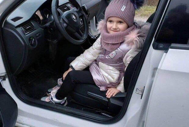 Маленьку рівнянку з дитсадка забрала... поліція