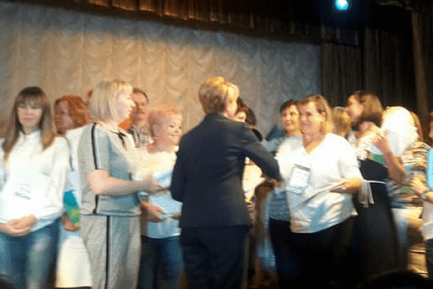Учитель – «Біла ворона» з Маневич – отримала нагороду від міністра освіти Лілії Гриневич