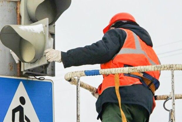 У Нововолинську закликають до обережності біля автостанції