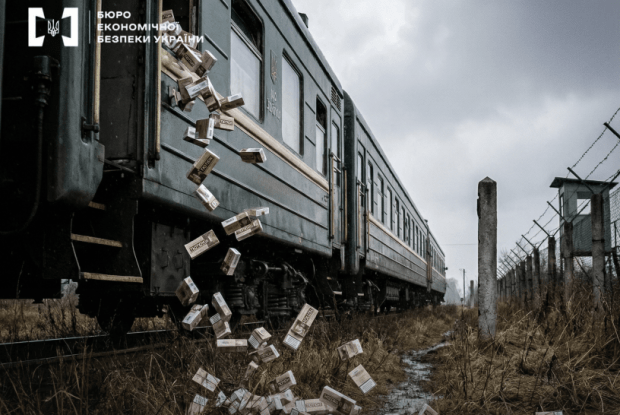 60 рейсів та 85 тисяч пачок цигарок: волинян судитимуть за контрабанду в потязі «Київ – Варшава»
