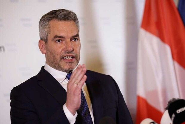 Канцлер Австрії Негаммер після поїздки до Києва їде до путіна у москву