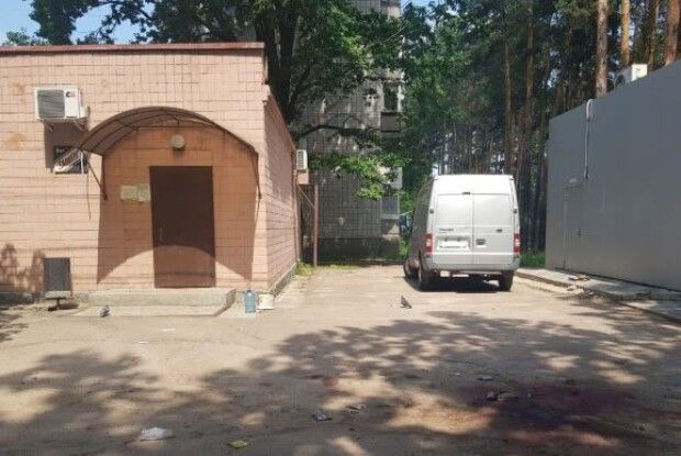 Чоловік убив одного, поранив 8 людей і втік