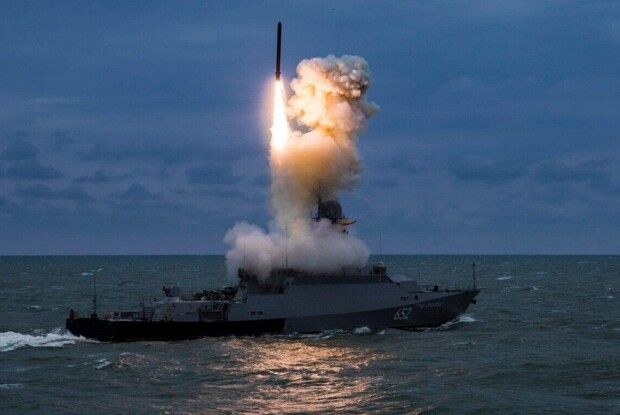 Росія вивела в Чорне море близько 10 кораблів 