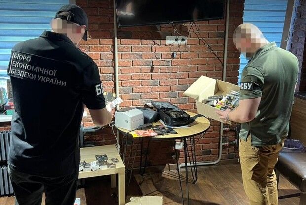 Волинянин організував контрабанду електронних сигарет