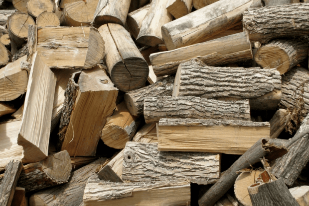 Волинянин продавав неіснуючі дрова