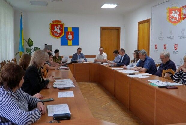 Під час щоденної хвилини мовчання у ще одному волинському місті зупинятимуть рух транспортних засобів