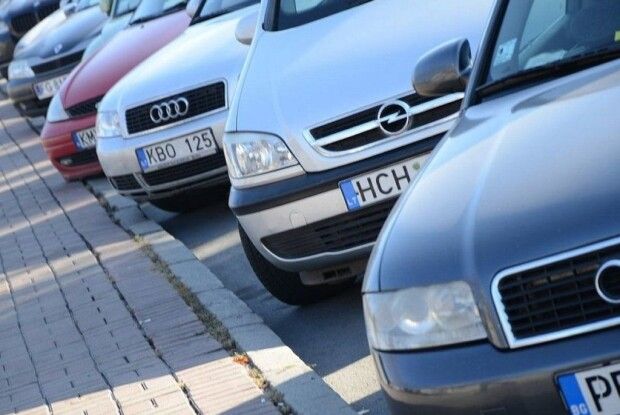 В Україні пропонують залишити нульове розмитнення авто лише для двох категорій населення