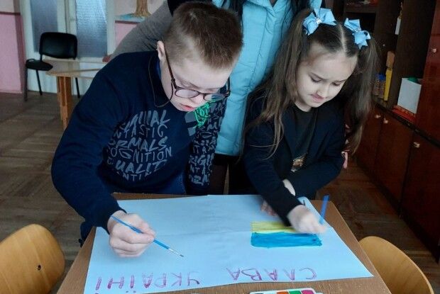 Вихованці «Проліска» бажають міцних сил ЗСУ (Фото)