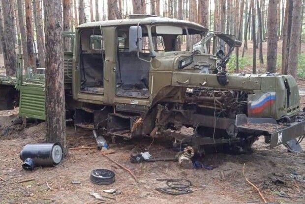 У Генштабі показали знищену техніку окупантів та демілітаризованих ваньок (Фото 18+)