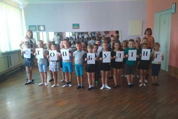 Школярам у Рожищах розповіли про булінг