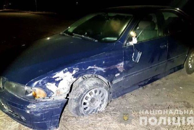 Таксист, якого вп'яте спіймали п'яним за кермом, намагався втекти з місця ДТП 