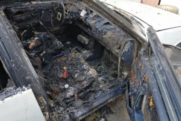 Дитина підпалила автівку сірниками і отримала опіки