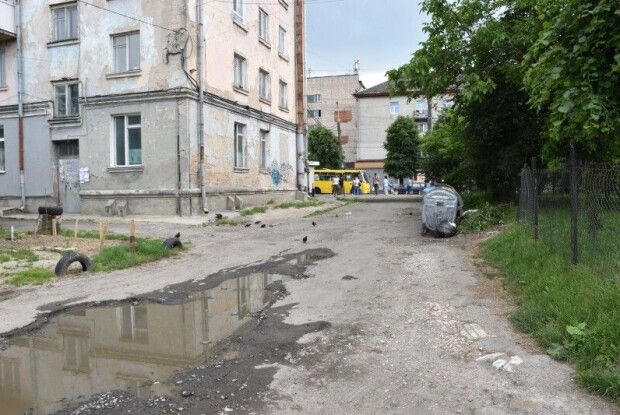 В центрі Луцька збираються відремонтувати занедбаний двір