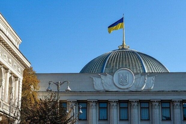 Парламент схвалив законопроєкт  щодо строковиків