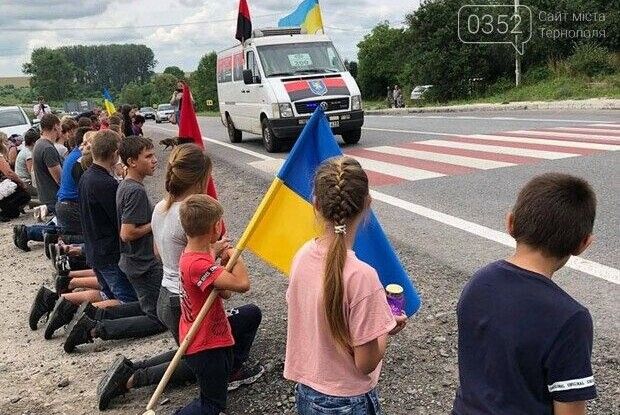 Поезія до щему: «Горе їде повільно…»
