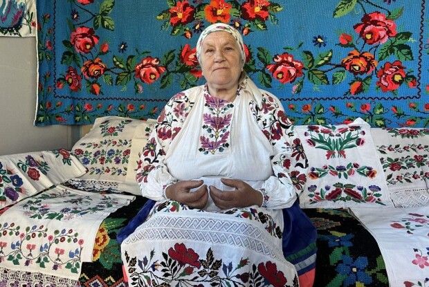 У колекції вишиванок волинської майстрині є сорочки, яким понад 120 років 