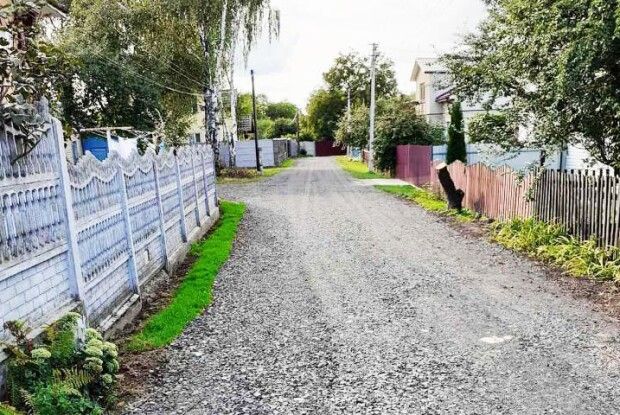 У Рожищі поремонтували вулицю за кошти жителів та міської казни