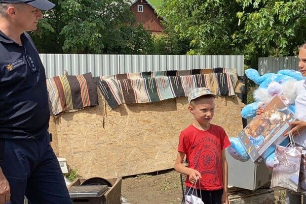 12-річна дівчинка врятувала чотирьох дітей під час повені