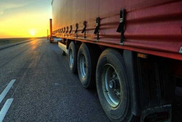 На Волині виписали штрафи водіям 14 фур, які їхали трасою в спеку  