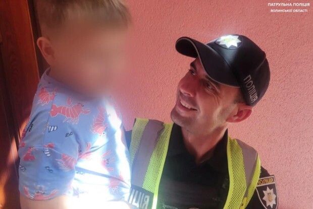 Волинські патрульні повернули дитину мамі