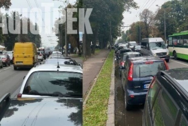 У Рівному прощаються з митрополитом Варфоломієм (Фото)