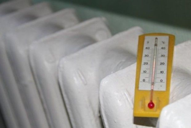 Директори шкіл заплатять зі своєї кишені за те, що гріли школи без дітей