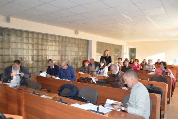 Депутати Ковеля дали згоду на продаж через аукціон аварійної будівлі поліклініки