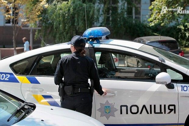 Затримали чоловіка, який з ножем «полював» на дітей
