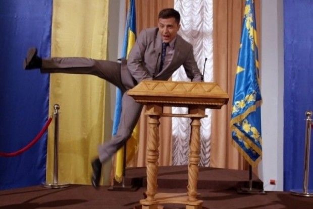 Втік від служби в армії, але рветься стати Головнокомандувачем? 