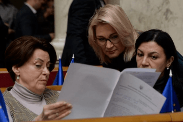 Щонайменше 53,9 млрд грн можна перерозподілити на ЗСУ: у «Євросолідарності» знайшли джерела для повернення доплат військовим
