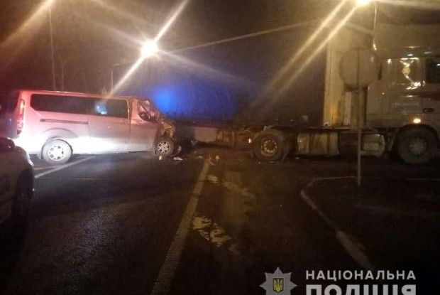 Матір з донькою потрапили до лікарні внаслідок ДТП на Рівненщині