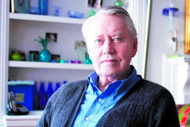 Джеймс Бонд від благодійності: «Який сенс літати у бізнес-класі, якщо все одно швидше не долетиш?»